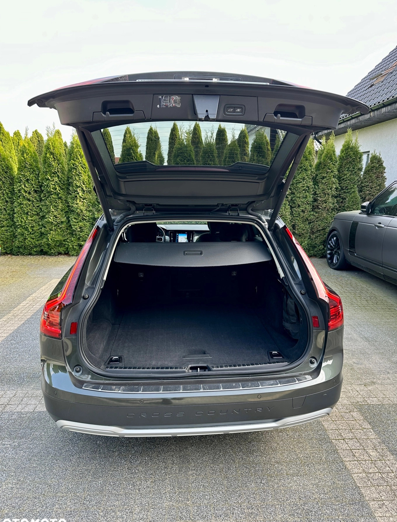 Volvo V90 Cross Country cena 145900 przebieg: 111700, rok produkcji 2020 z Stopnica małe 436